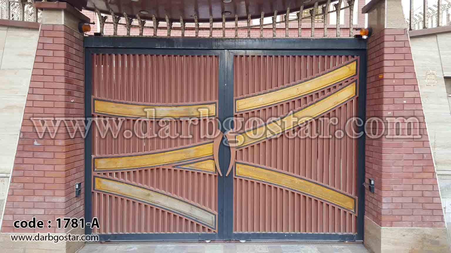 1781-A درب فلزی طرح چوب